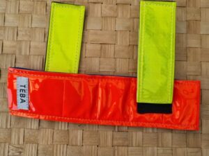 Reflexhalsband Röd 50 cm Bredd 5 cm + 2 gula flärpar