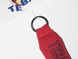 Nyckelringdummy 10 g Röd Totallängd utan ring ca 8 cm Diameter ca 3 cm