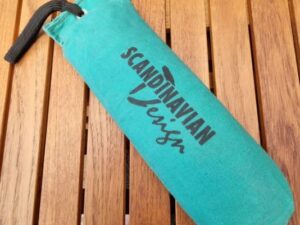 Tygdummy Ca 2,3 kg Grön Totallängd utan handtag ca 36 cm Diameter ca 8 cm Flyter ej