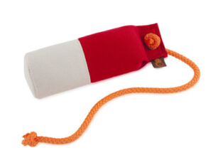 Tygdummy Ca 250 g Röd/vit Rephandtag Totallängd utan handtag ca 19 cm Diameter ca 6 cm