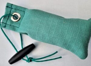 Tygdummy Ca 120 g Grön Plasthandtag Totallängd utan handtag ca 13 cm Diameter ca 5 cm