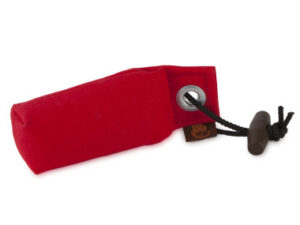 Tygdummy Ca 80 g Röd Plasthandtag Totallängd utan handtag ca 12 cm Diameter ca 4,5 cm