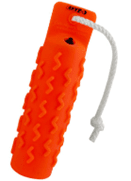 Plastdummy Orange Totallängd utan handtag ca 30 cm Diameter ca 7,5 cm Rephandtag färg varierar