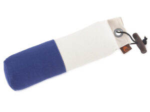 Tygdummy Ca 500 g Vit/blå Plasthandtag Totallängd utan handtag ca 25,5 cm Diameter ca 7 cm