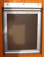 Hundlucka med borstlist 30x25 cm Lundhs